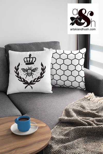Queen Bee Premium Pillow - Artski&Hush